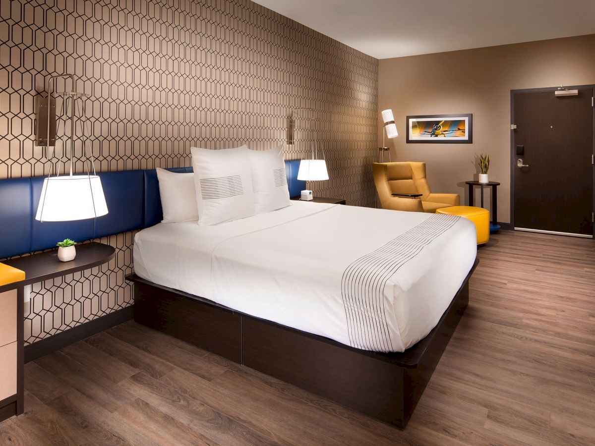 best accommodation near Nashville Airport